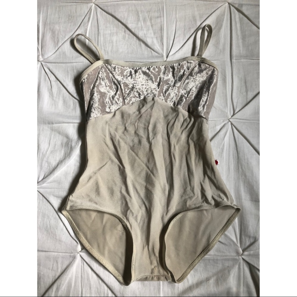 Yumiko Size S Leotard